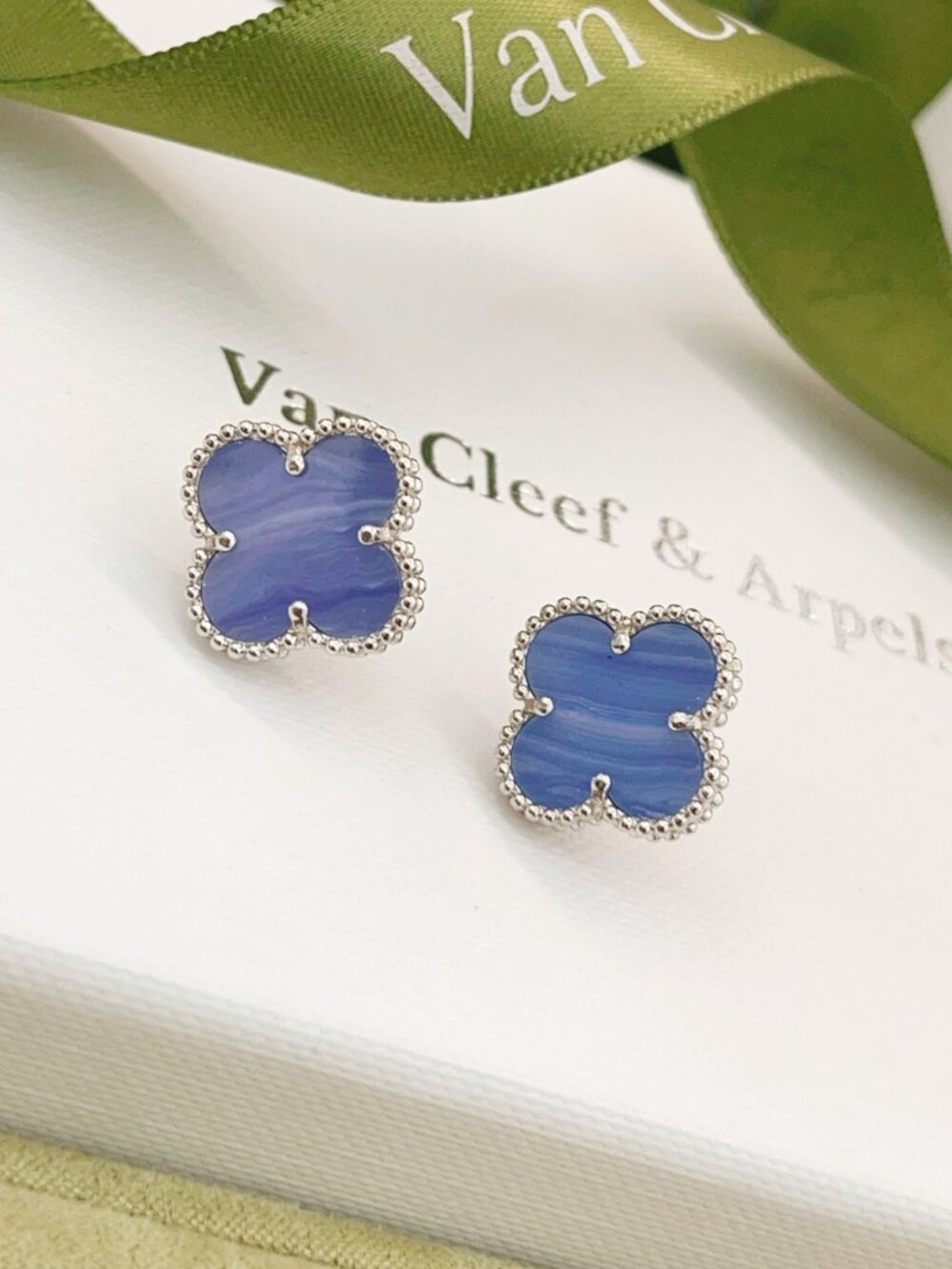 Van Cleef & Arpels ​Earrings